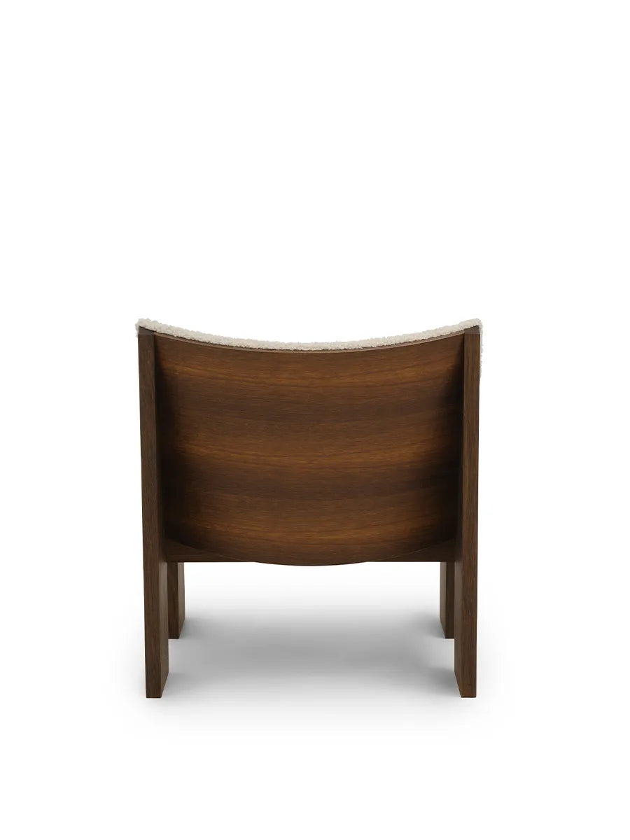Tenon Lounge Chair, fumed oak fra New Works
