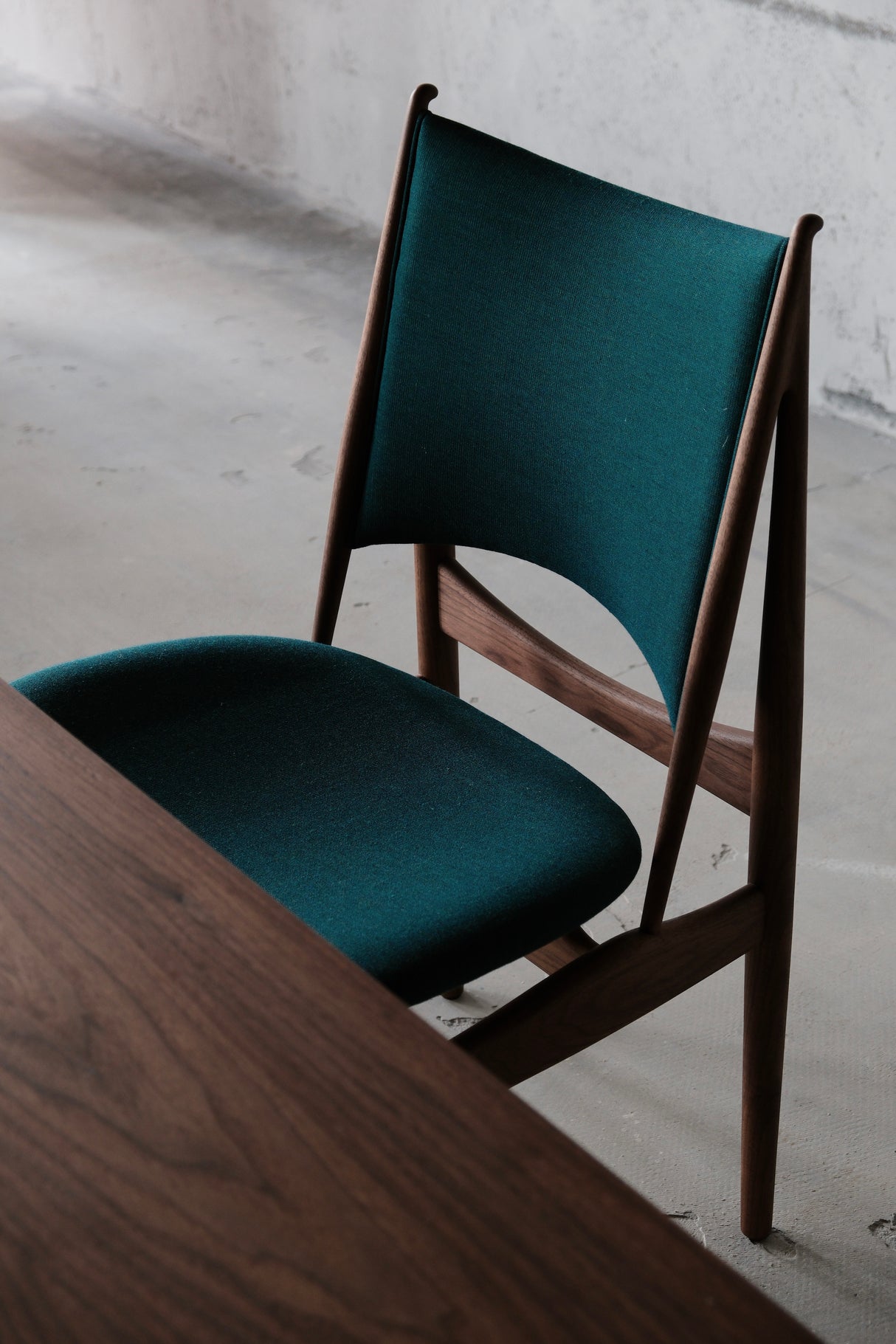 Egypterstol, valnød af Finn Juhl - 4 - Jacobsen Plus