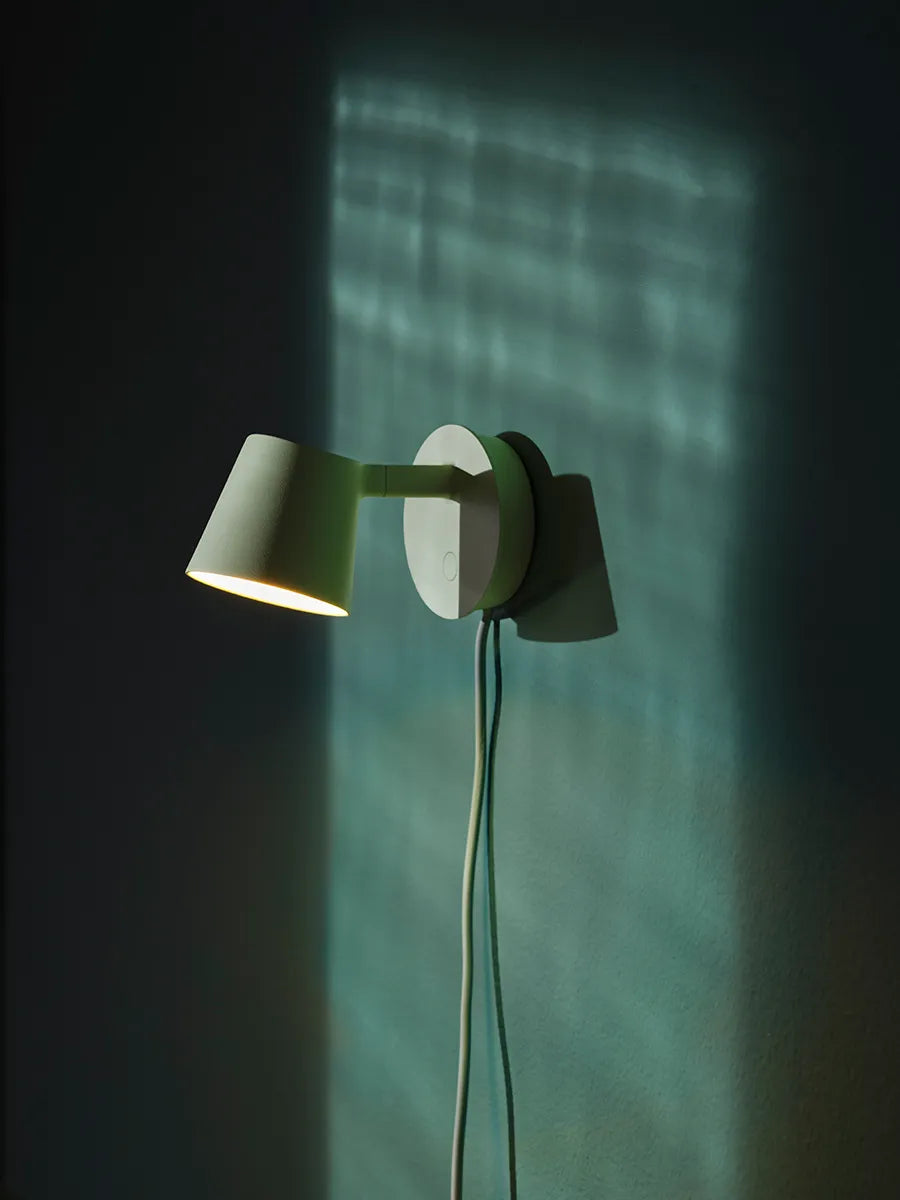 Tip Wall Lamp fra Muuto - 2 - Jacobsen Plus