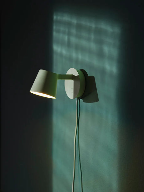 Tip Wall Lamp fra Muuto - 2 - Jacobsen Plus