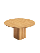Plush Table Round fra DK3 - Olieret eg / Ø 140 cm - Jacobsen Plus
