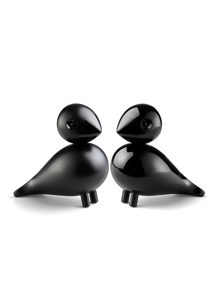 Turtelduer i malet bøg af Kay Bojesen