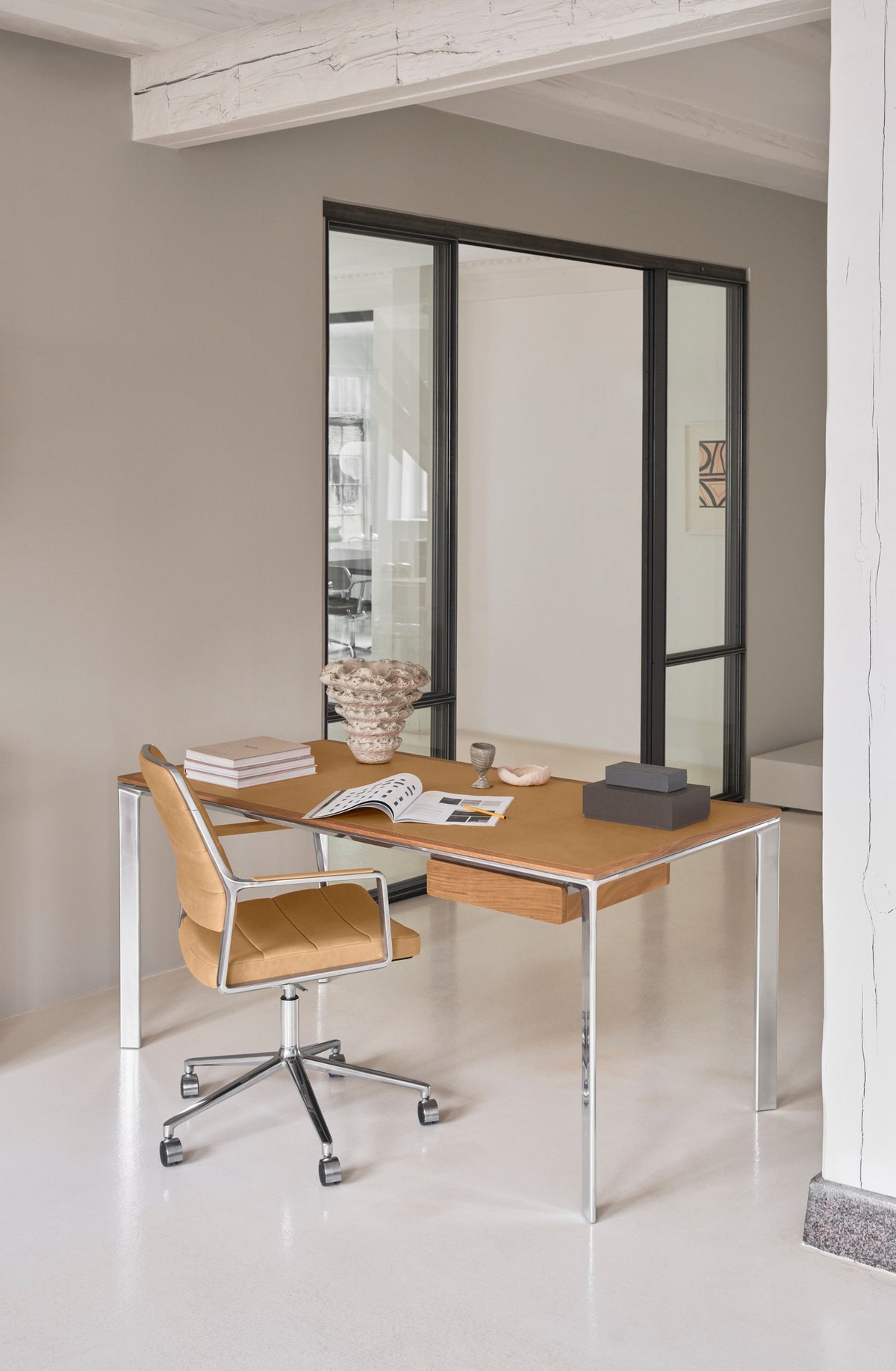 Vipp432 Work Desk, Light Oak/Camel leather - 12 - Jacobsen Plus