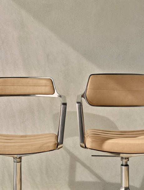 VIPP453 Swivel+ Chair, camel læder fra Vipp - 3 - Jacobsen Plus