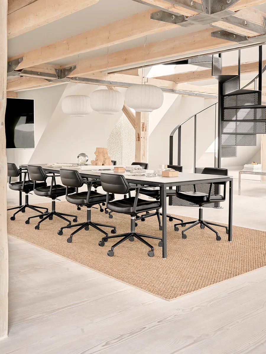 VIPP453 Swivel+ Chair m/sort stel & hjul, sort læder fra Vipp - 3 - Jacobsen Plus
