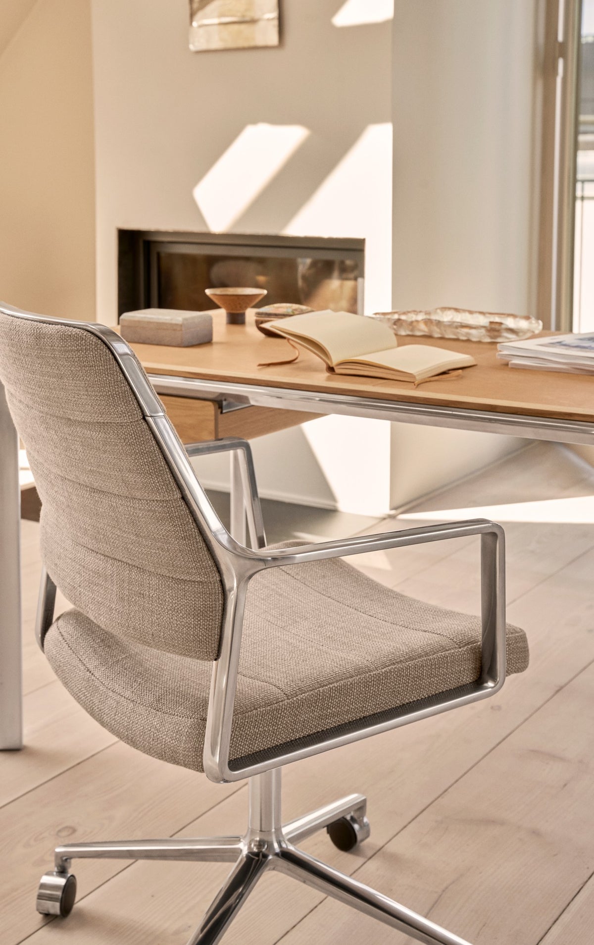 Vipp432 Work Desk, Light Oak/Camel leather - 10 - Jacobsen Plus