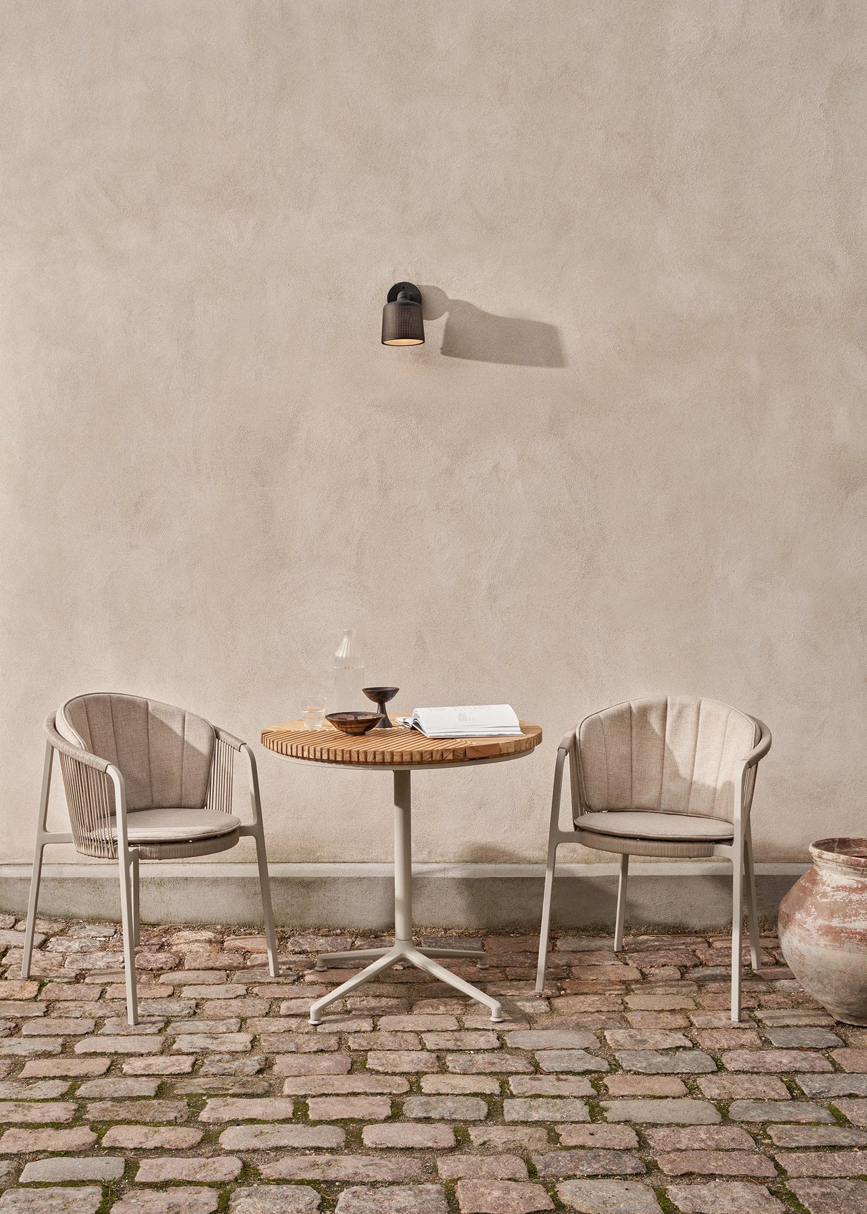 Vipp717 Open-Air Café Table fra Vipp - 2 - Jacobsen Plus