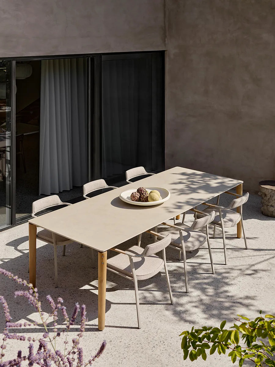 VIPP719 Outdoor Table 250 x 100 cm fra Vipp - 4 - Jacobsen Plus