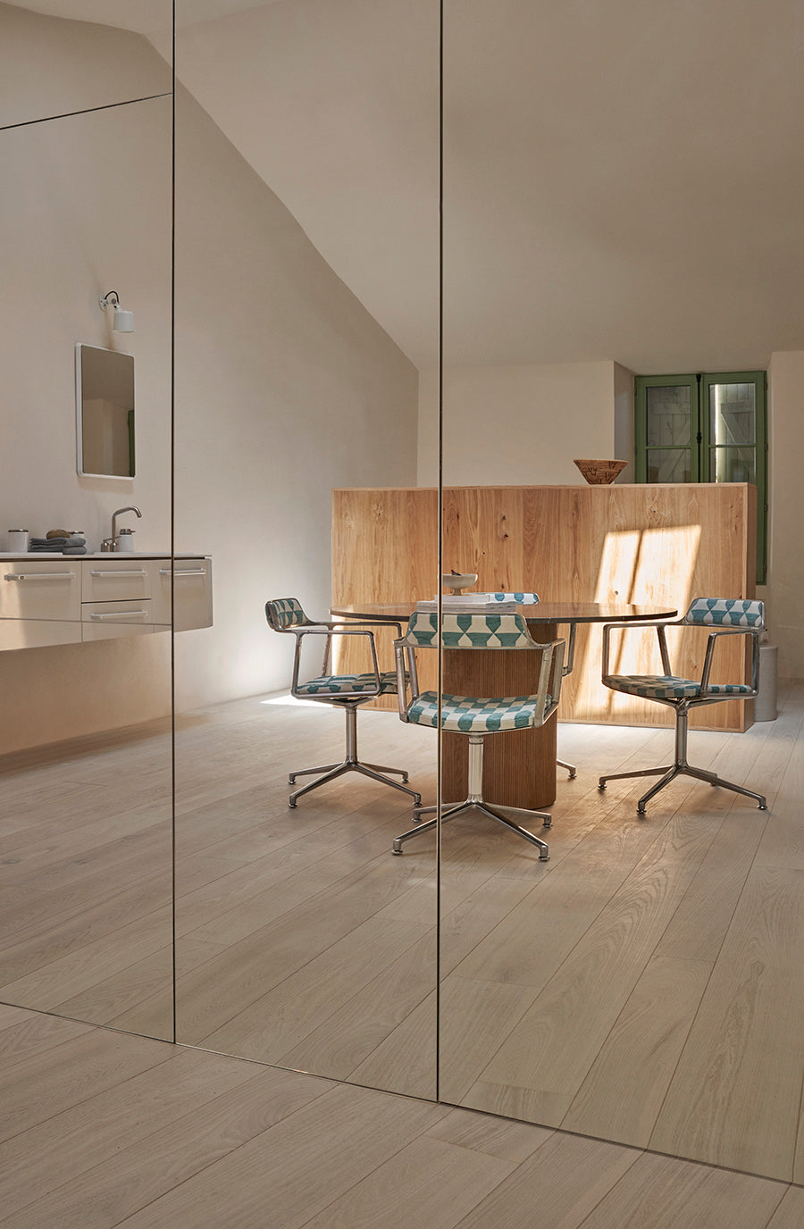 VIPP452 Swivel Chair, Lagrasse fra Vipp - 8 - Jacobsen Plus