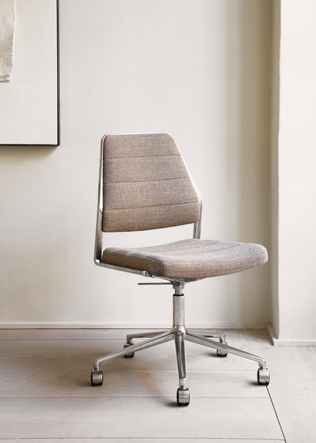 Vipp454+ Swivel Chair m/hjul - 2 - Jacobsen Plus