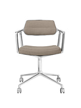 VIPP453 Swivel Chair m/hjul fra Vipp - Dark sand tekstil - Jacobsen Plus