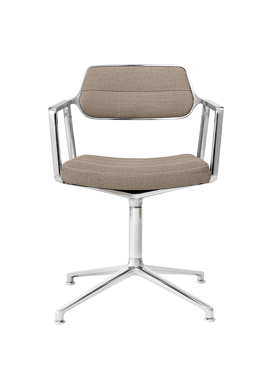 VIPP453 Swivel Chair fra Vipp - Dark sand tekstil - Jacobsen Plus